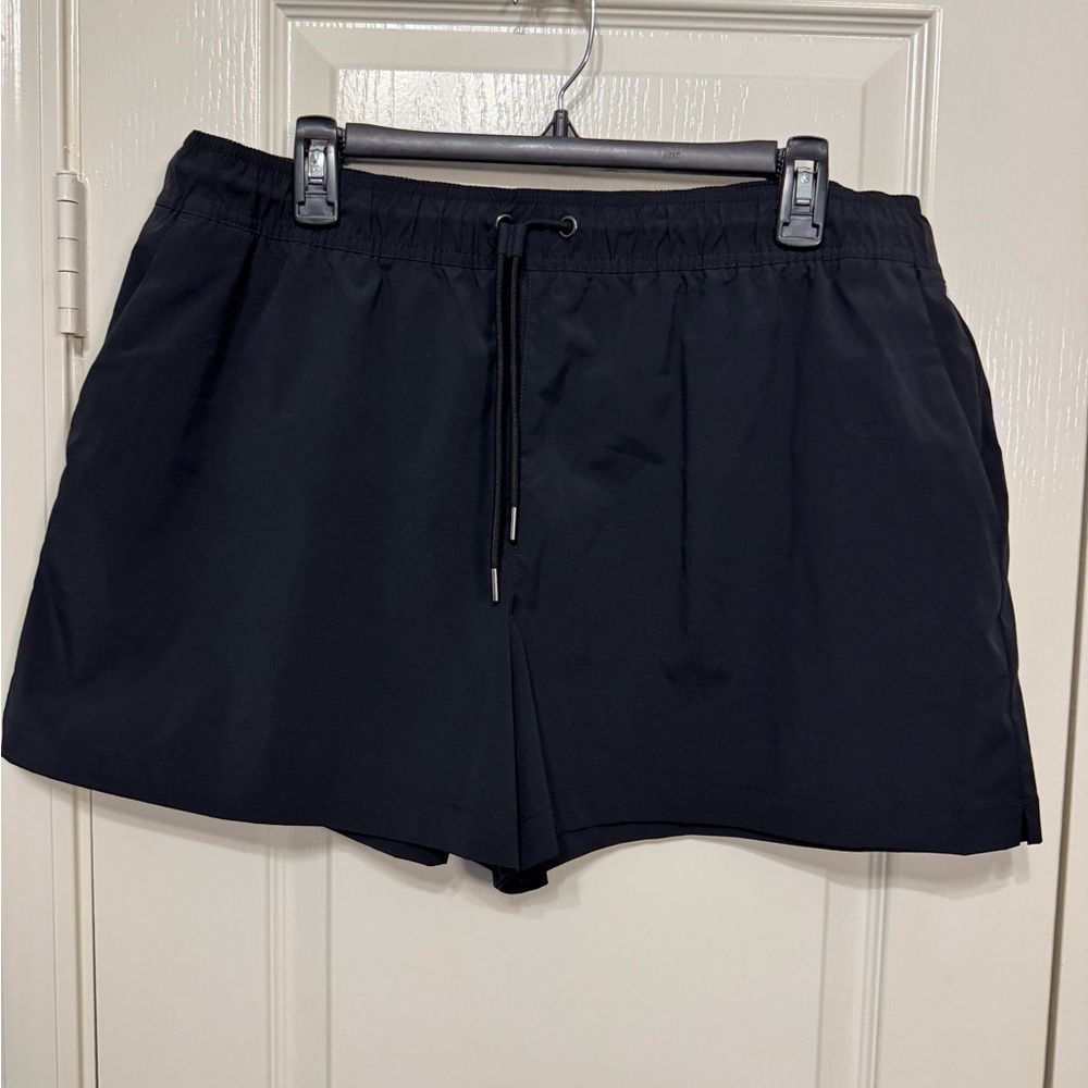 Athleta NWT Midday Short